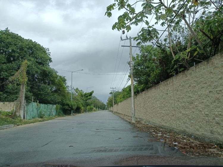 Piden vecinos de la Nicte Ha libre acceso a la playa desde la colonia