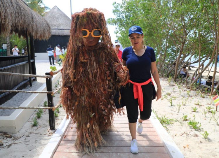 Playenses se suman a Lili Campos en la Jornada de limpieza en Punta Esmeralda